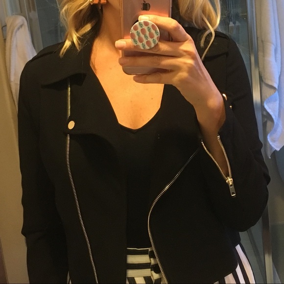 Meet your Posher, Heather - Picture 1 of 1